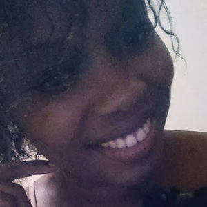 Meet your Posher, Denay